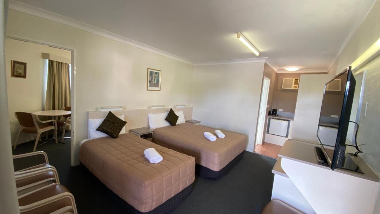 Sapphire City Motor Inn Inverell Exterior photo